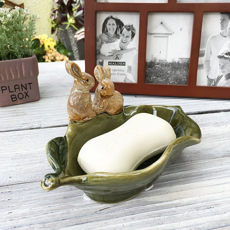 Zhenghan Porcelain Bunny Lovers Soap Dish Decorative Leaf Holder