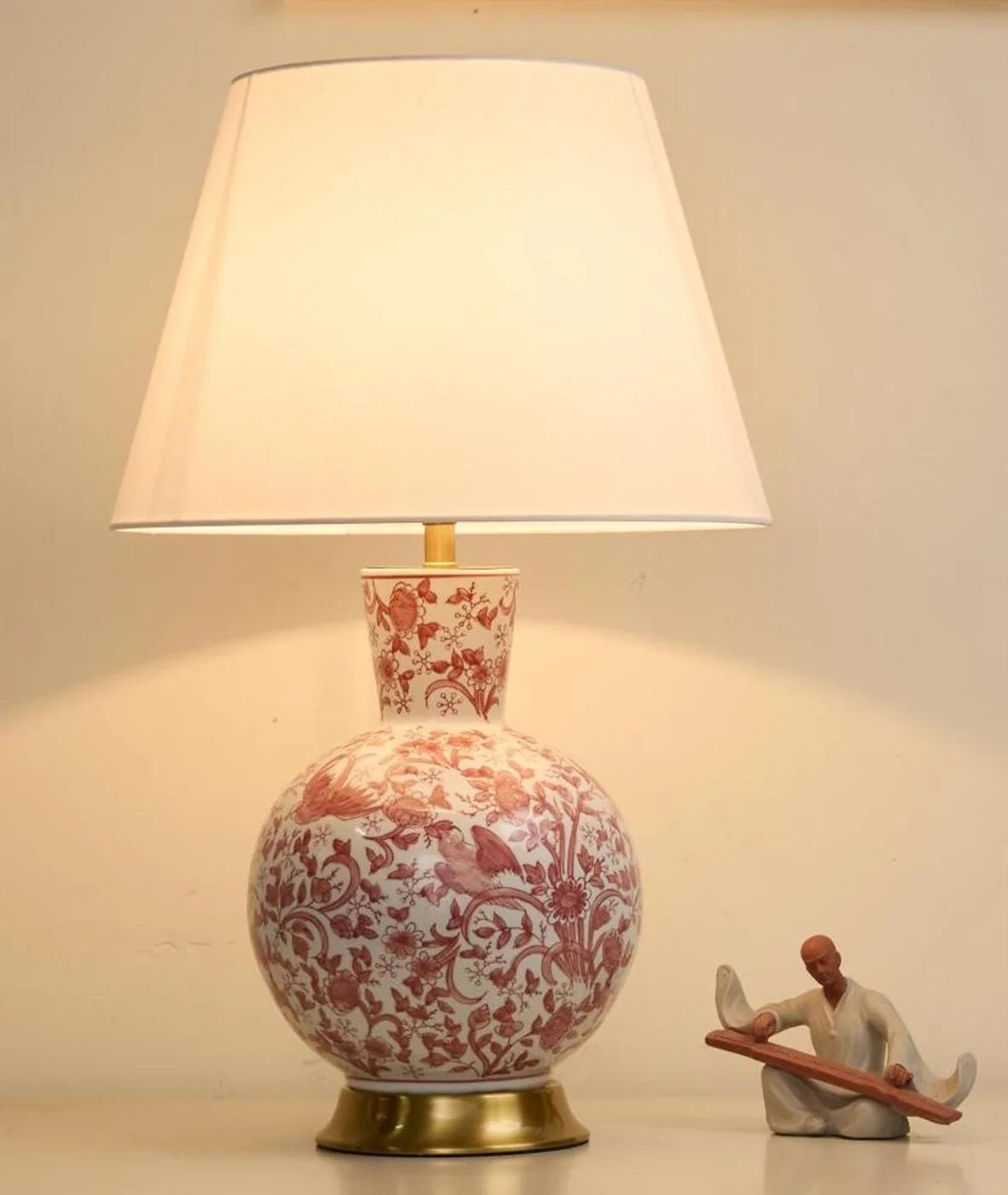 New Chinese-style ceramic table lamp, hand-painted blue and white porcelain, living room decorative lighting, cozy hotel bedroom