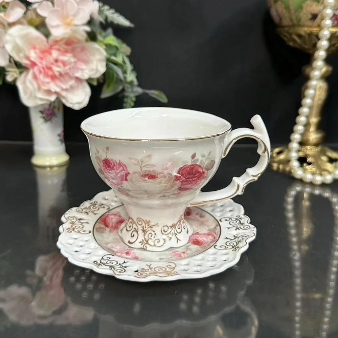 Palace style afternoon tea coffee set coffee cup pot pot hollowed out Dim sum plate